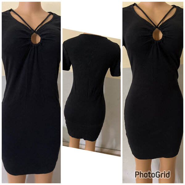 Robe noire élégante à zip
