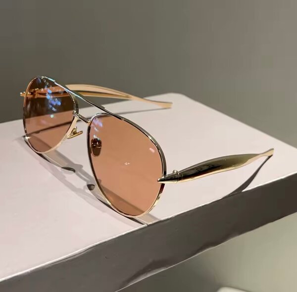 Lunettes de soleil Aviator dorées