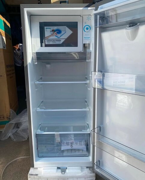 HISENSE REFRIGERATOR
