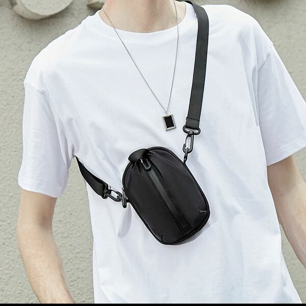 Sacoche bandoulière noire