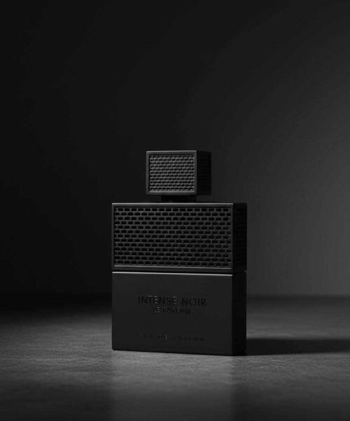 Intense noir, parfum masculin