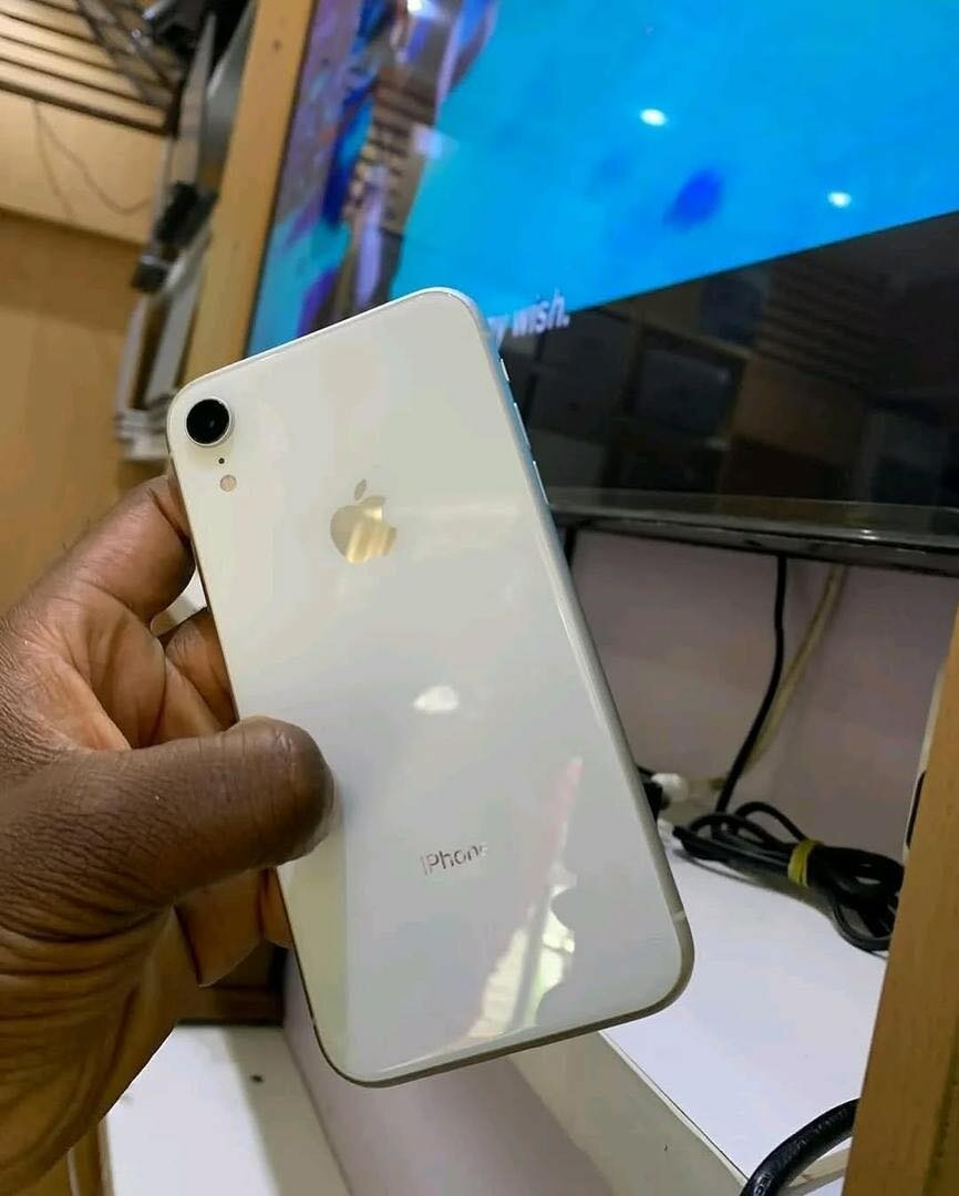 iPhone XR
