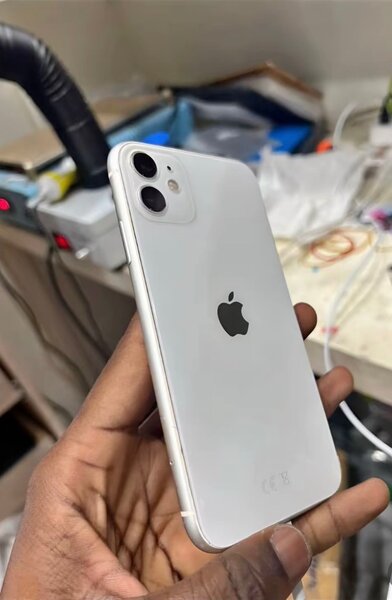 iPhone 11 Blanc DEN CARTON