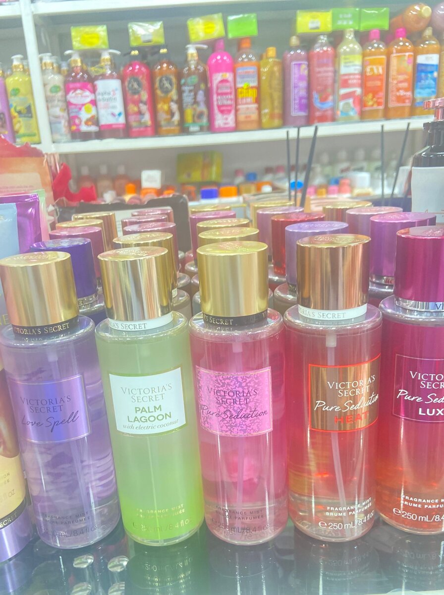 RP Paris / VICTORIAS SECRET