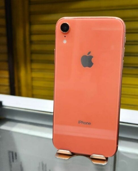 iPhone XR - Corail, 128 Go