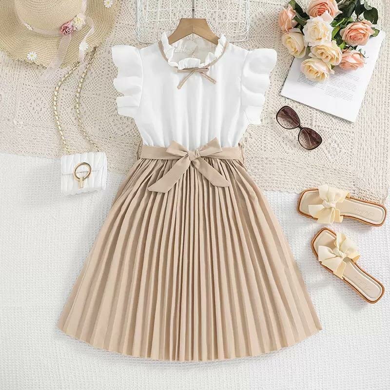 Robe élégante avec ceinture