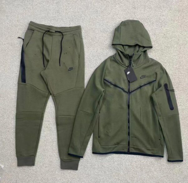 Nike tech fleece original