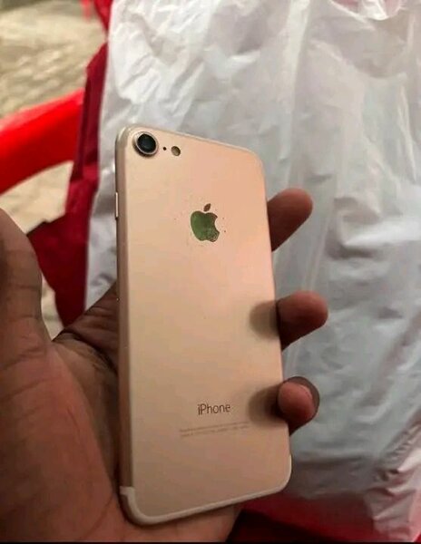 iPhone 7 128Go Or