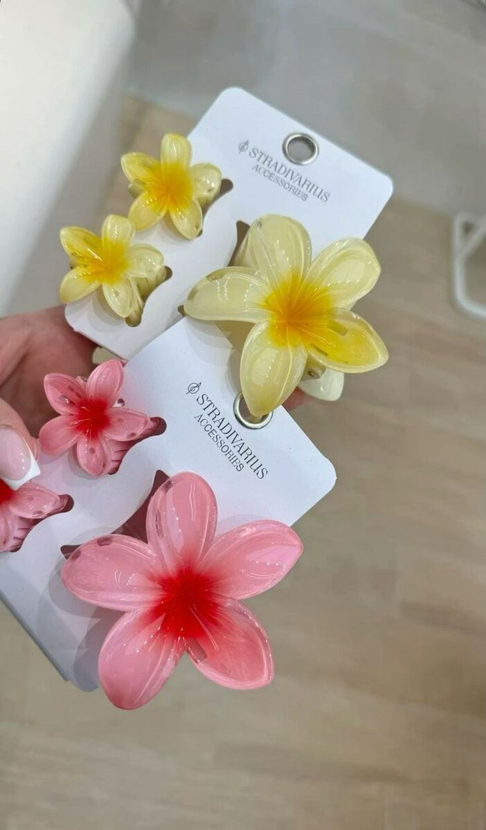 Barrettes à fleurs colorées