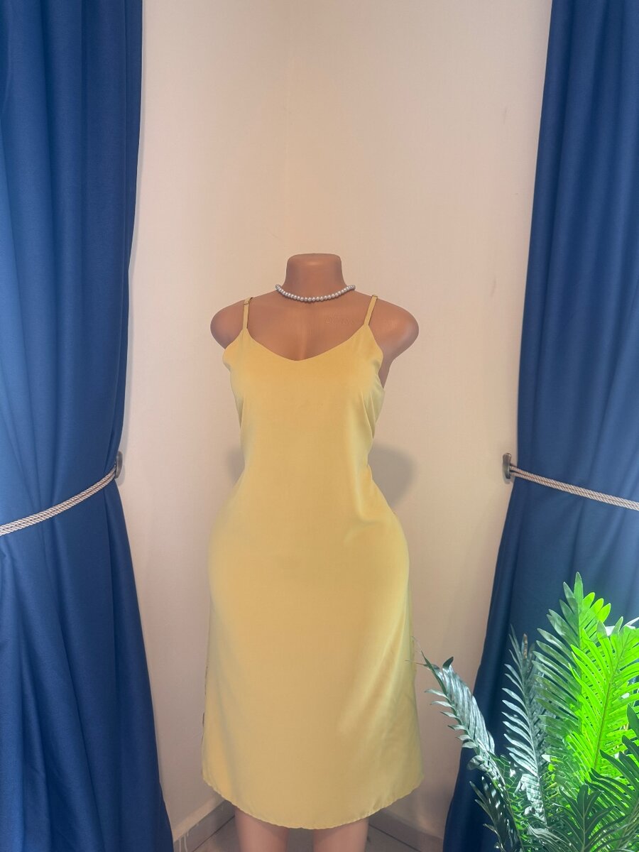 Dress with slits in curry color Uk 12-16