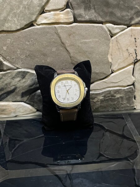 Montre Élégante en Cuir