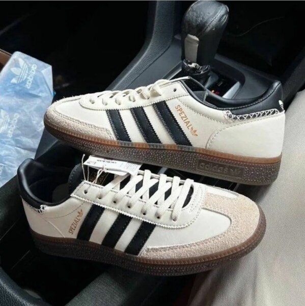 Baskets Adidas Spezial