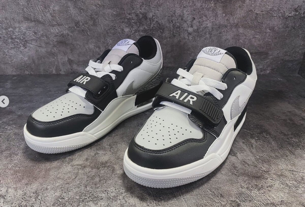 Кроссовки Nike 