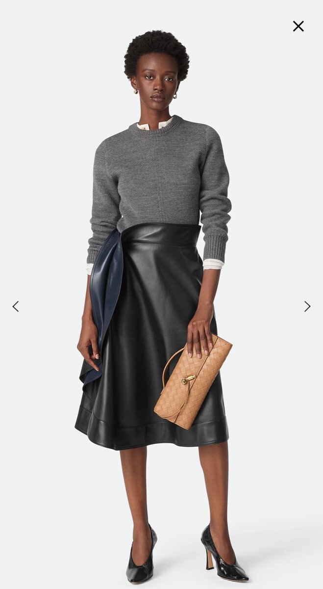 Pochette tressée élégante