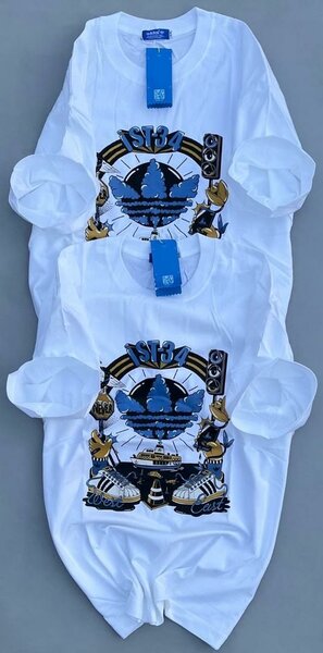 T-shirt blanc imprimé urbain