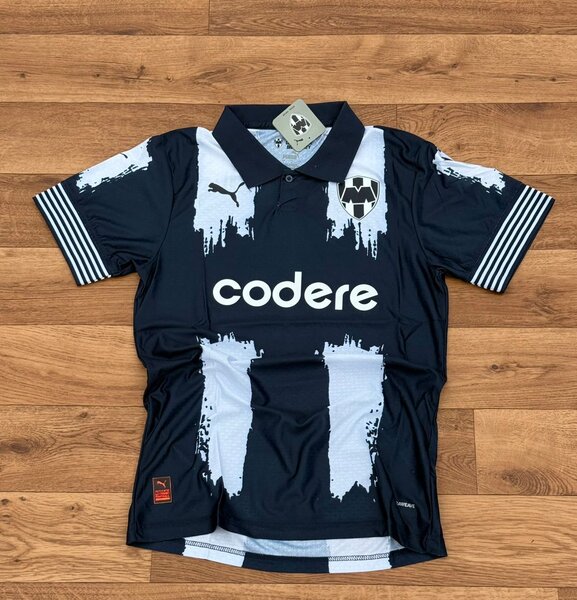 Maillot de Foot Noir Officiel