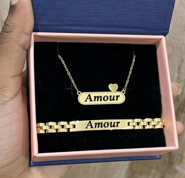 Ensemble Collier et Bracelet 'Amour'