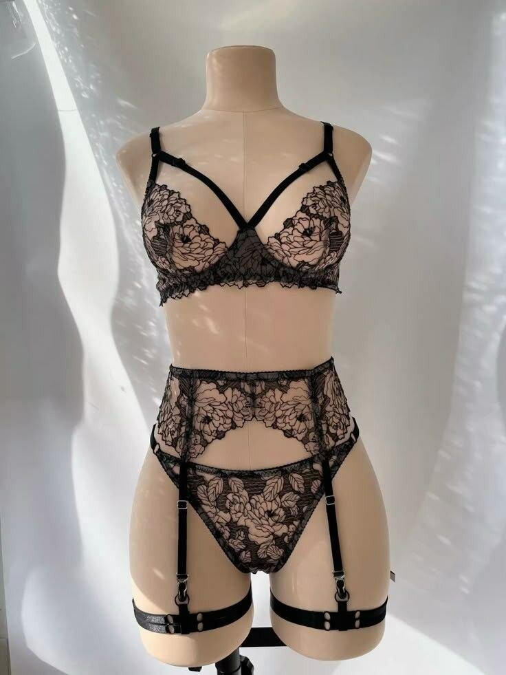 Ensemble lingerie dentelle noire