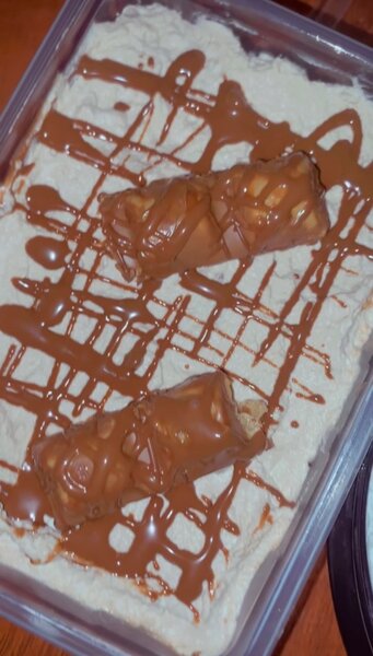 Tiramisu kinder Bueno (moyen)