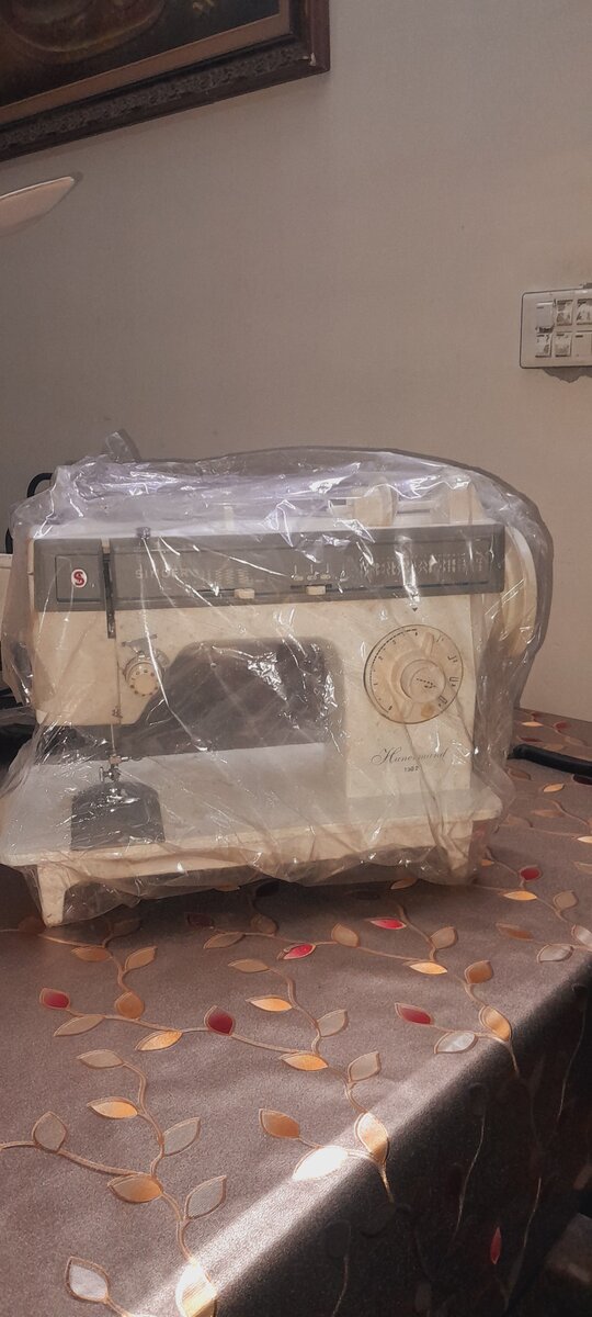 Singer Embroidery & piko Crochet Machine