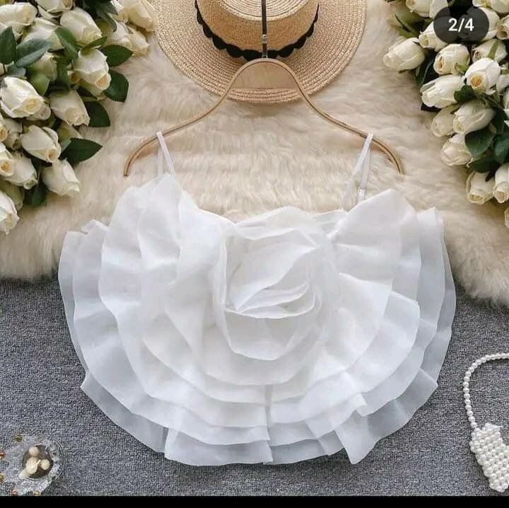 Chic vintage gauze corset, bustier, T-shirt with three-dimensional flowers