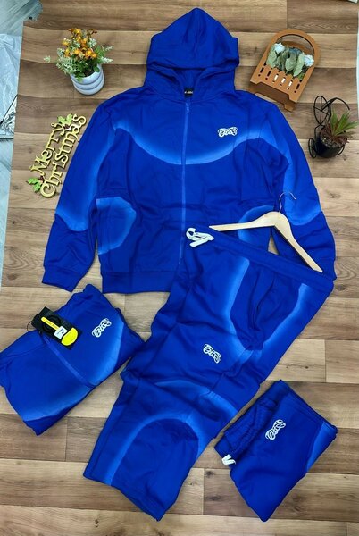 Ensemble de survêtement bleu