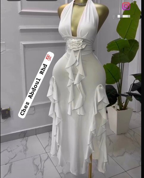 Robe Élégante Dos Nu