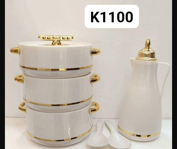 setting with 3 ceramix pots, 2 spoons with a jug, white