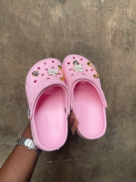 Sabots roses pour enfants