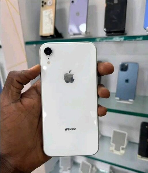 iPhone XR