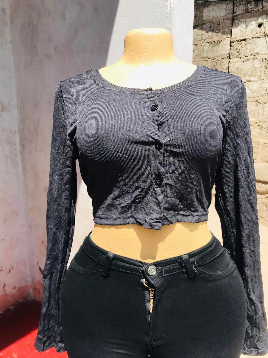 Quality thrifted tops 