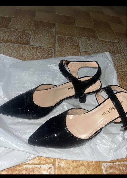 Escarpins élégants noirs vernis