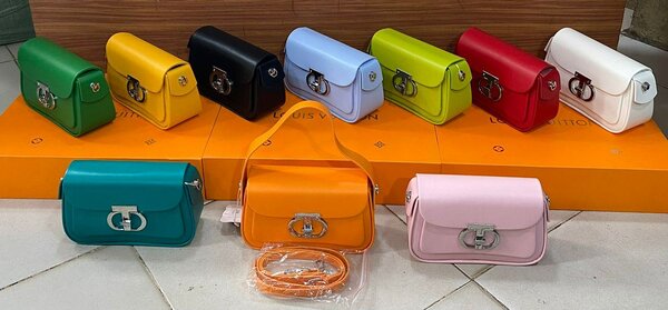 Hand bag's