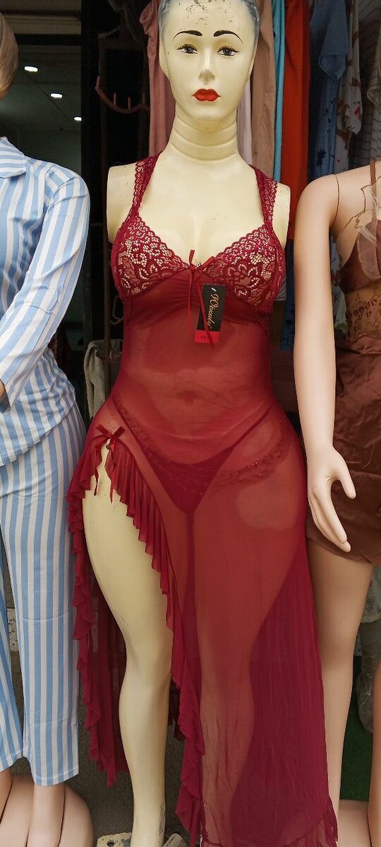 Nuisette rouge en dentelle sexy