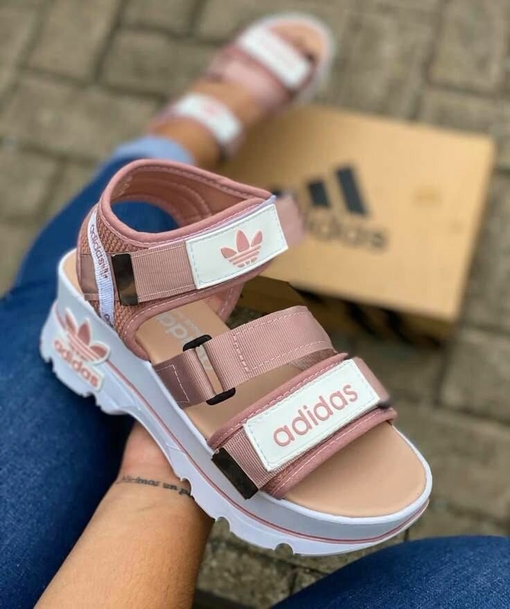 Ladies sandals