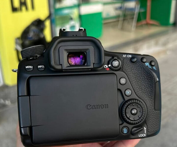 Appareil photo Canon EOS 80D