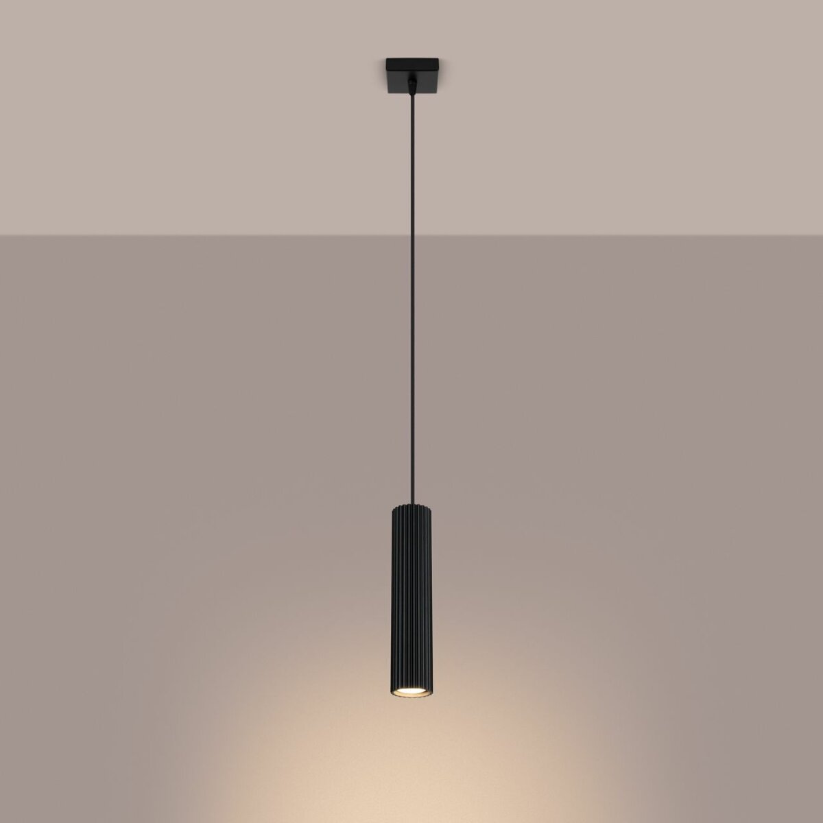 Suspension industrielle moderne