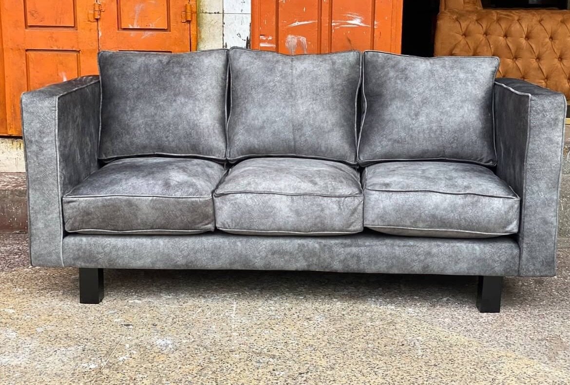 3 seater couch