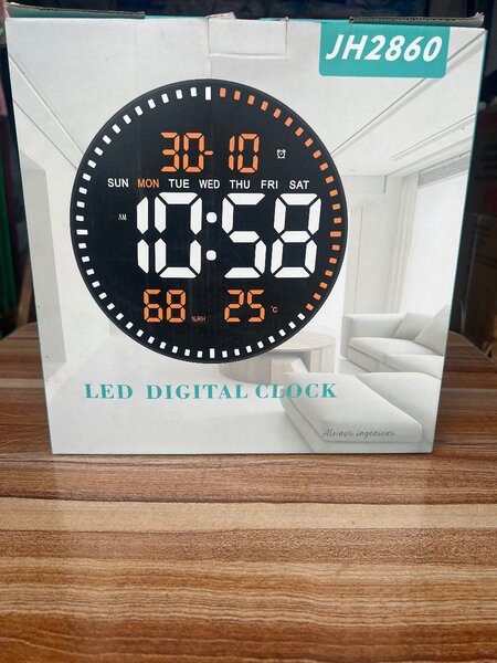 Horloge numérique LED moderne