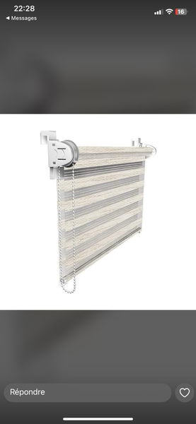 Ovent et bâche et store