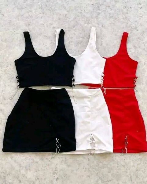 Ensembles sportifs colorés