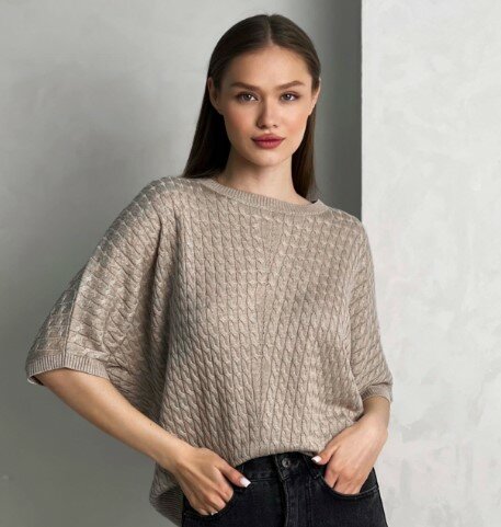 Красивая женская кофта