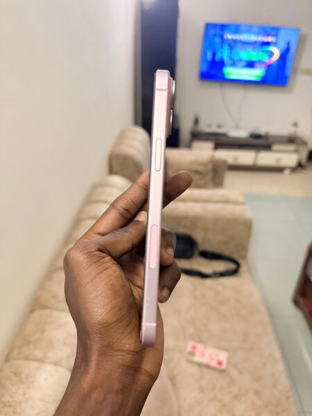 iPhone 15 Rose - Neuf