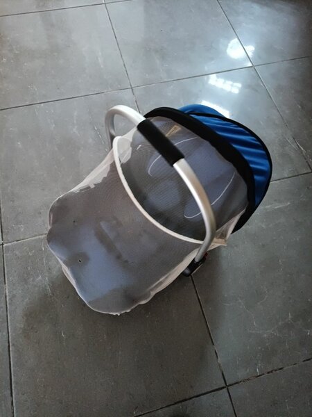 Siège auto pour bébé portable