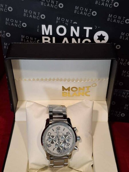 Montres Homme Élégantes en Acier