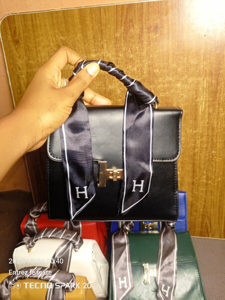 Sac à main élégant en cuir