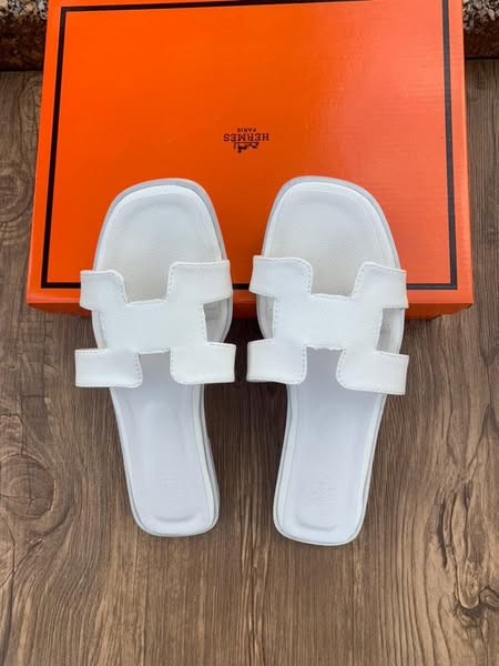 Hermes slipers
