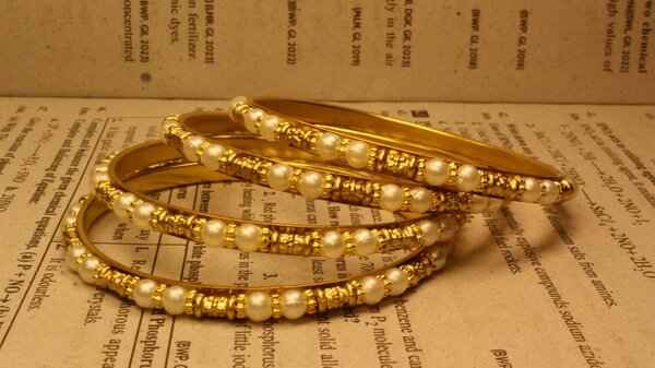 Unique Casual White Pearls Design Bangles