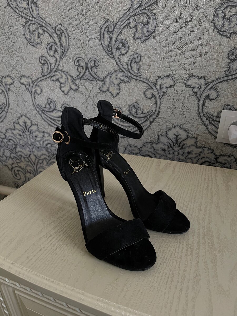 Босоножки 35размер , 10см