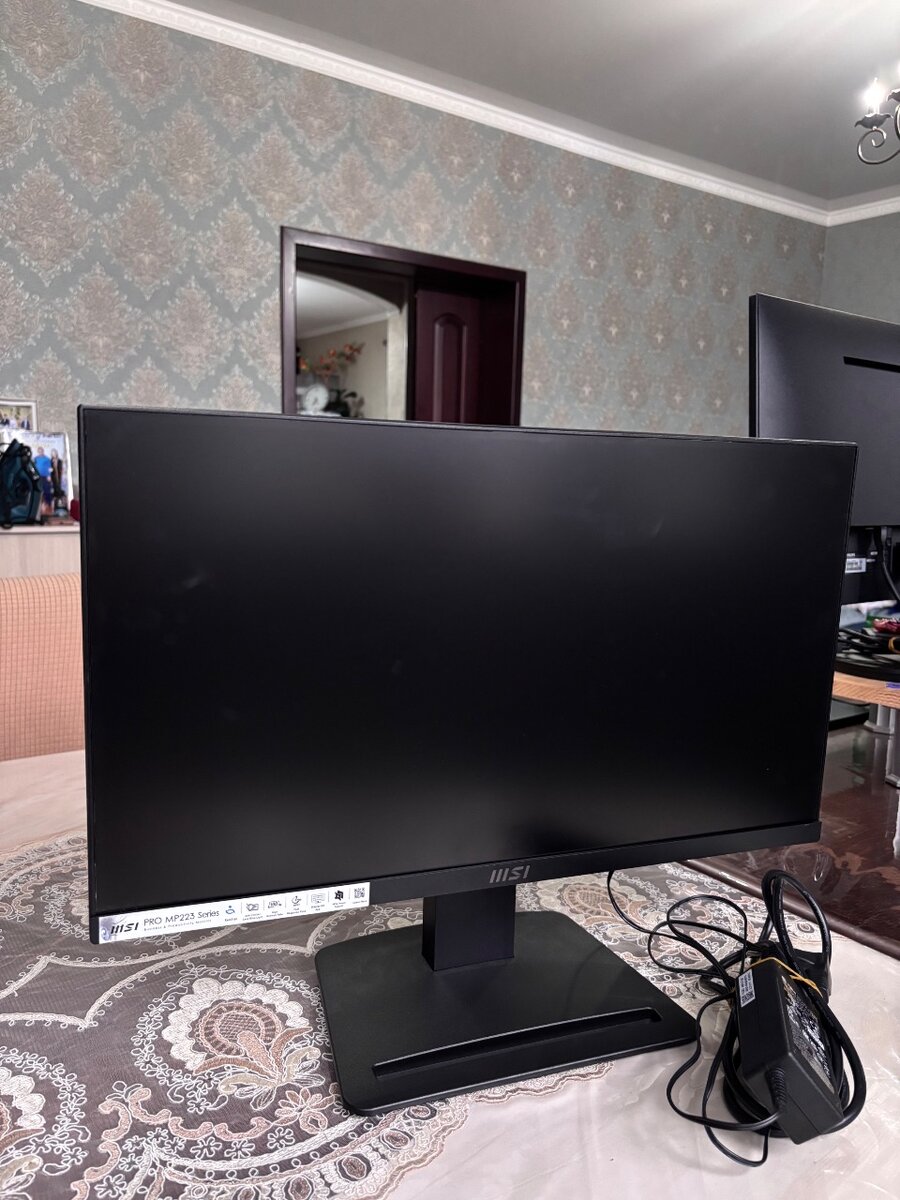 ПОЧТИ НОВЫЙ Монитор 21.5" MSI Pro MP223, 100 Гц Цена договор